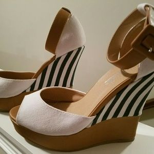 Charming Charlie Wedges